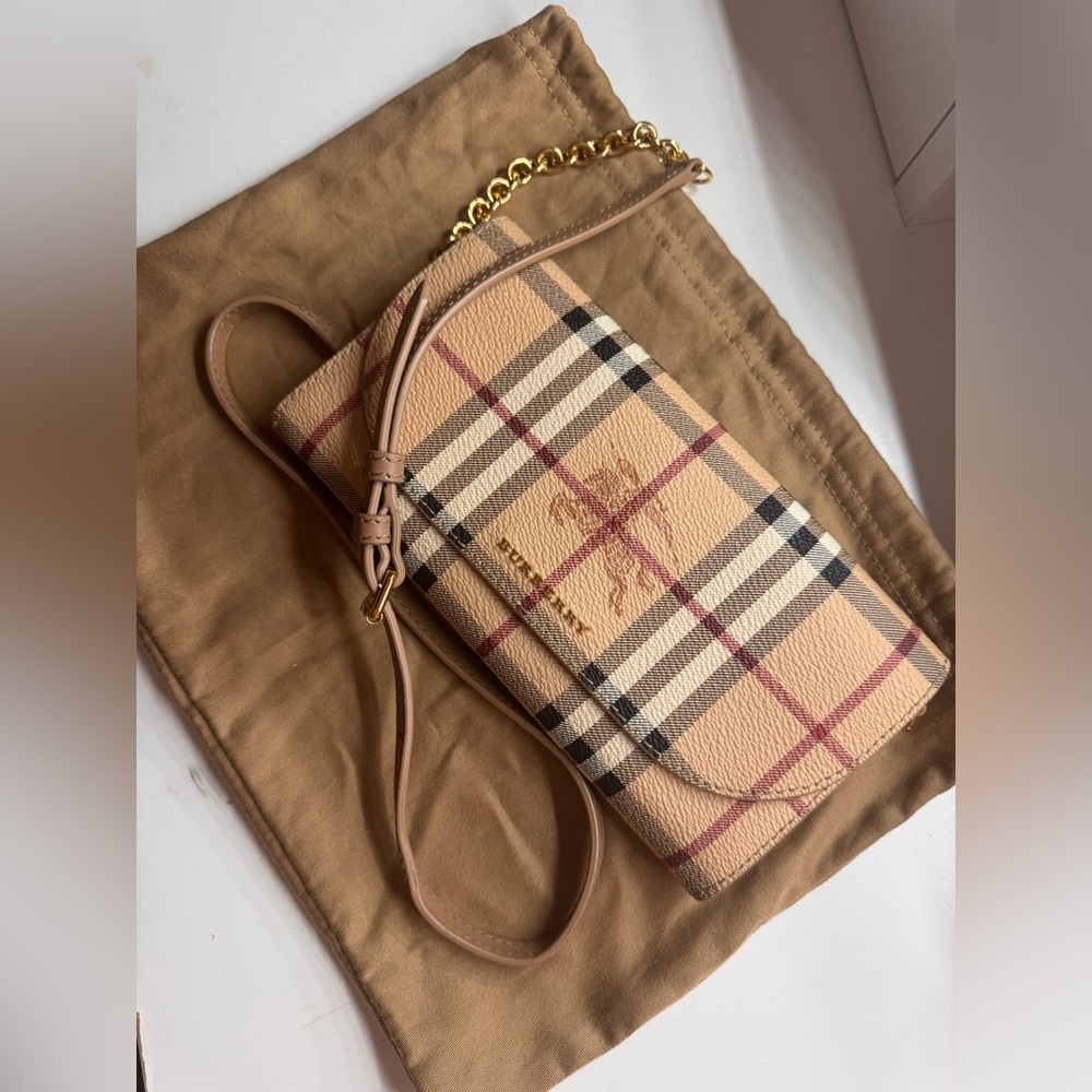 Burberry crossbody bag